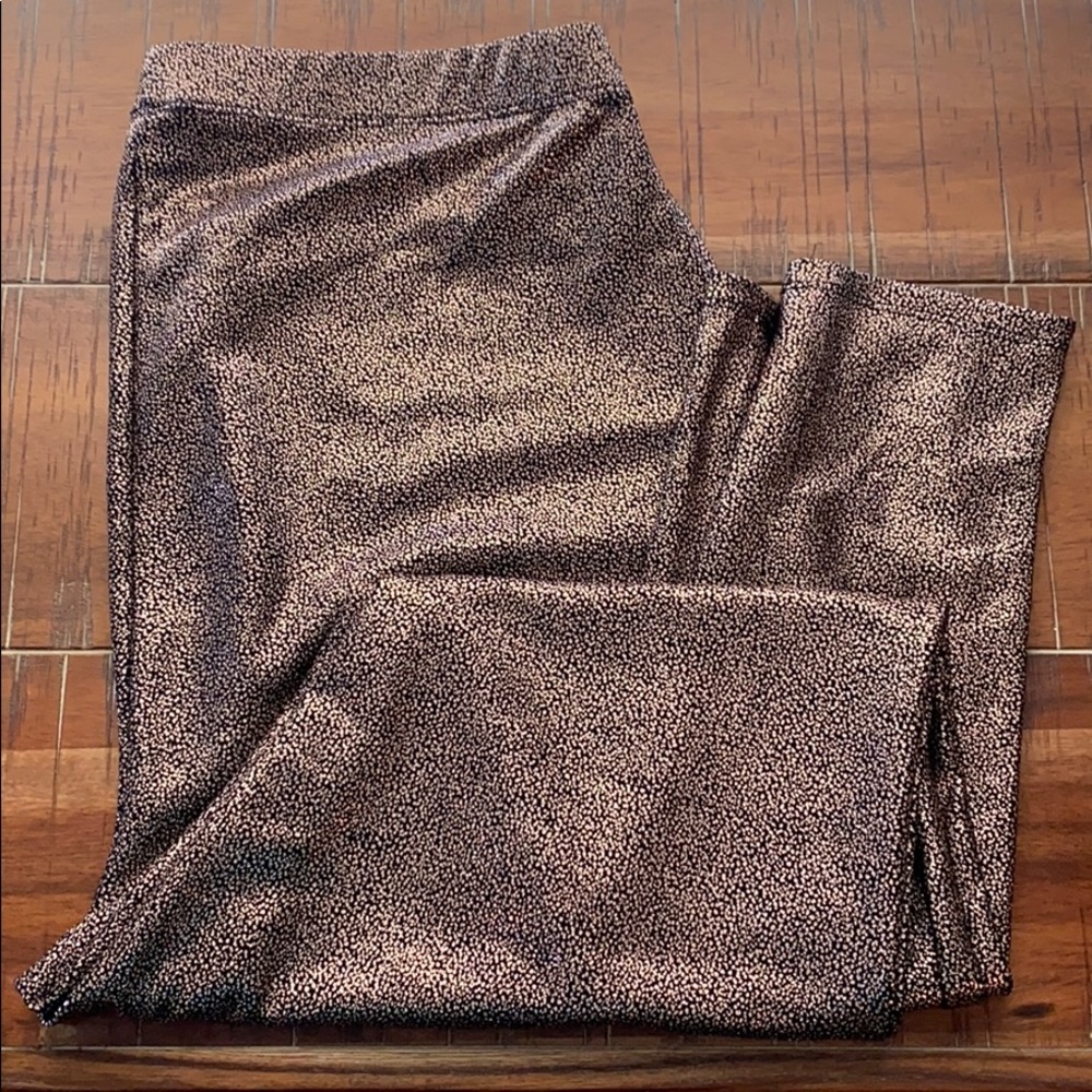 Torrid Black & Gold leggings, Size 1 NWOT